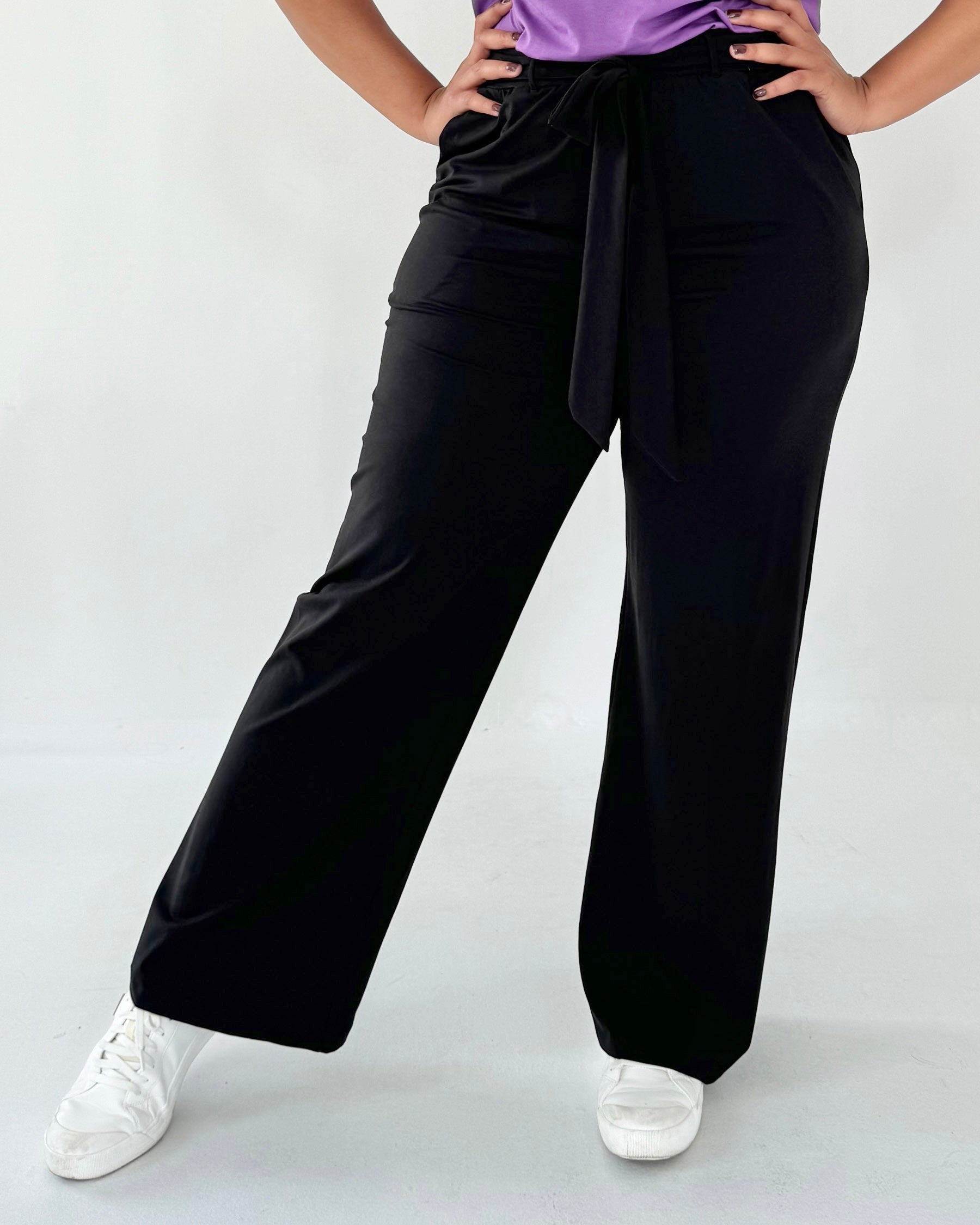 ZELLA high-waist pants in Black – Elegantees