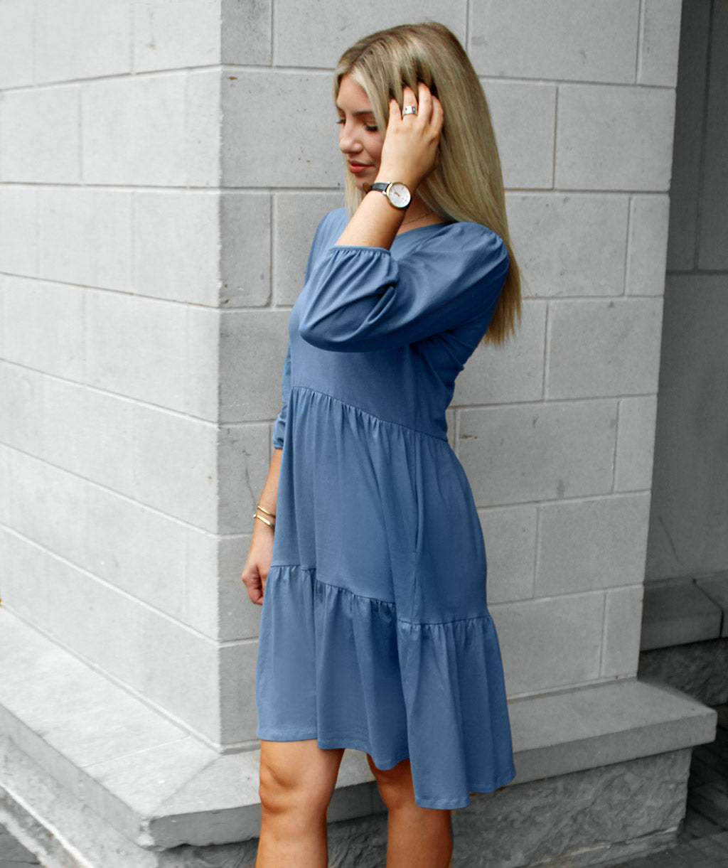ARI dress in Vintage Blue