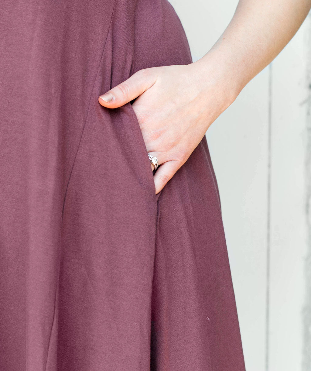 ERICA trapeze dress in Aubergine