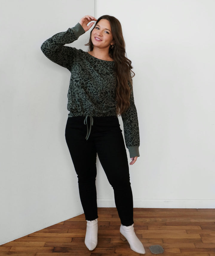 EVERLY printed top in Jungle Green