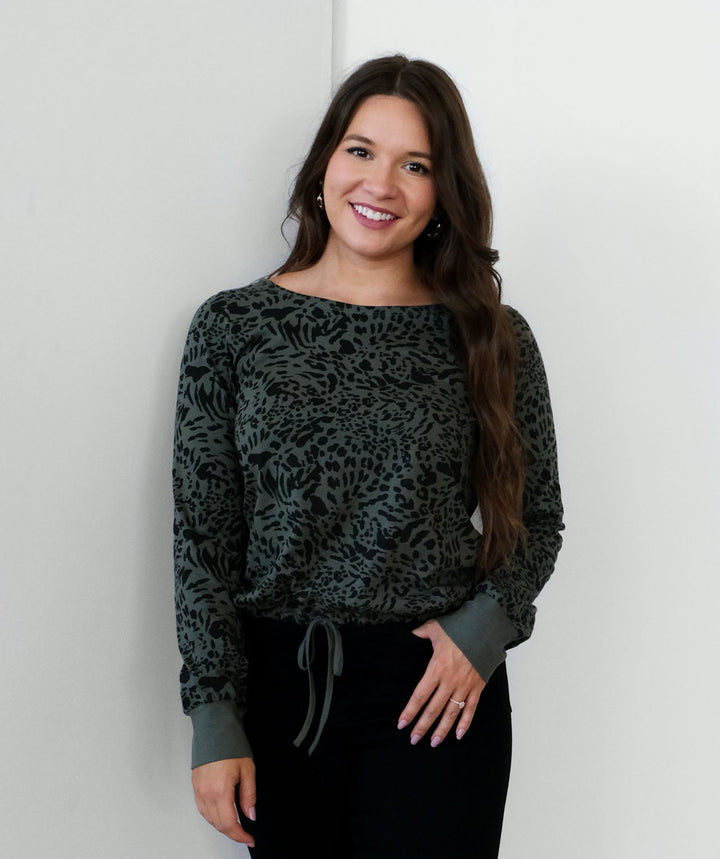 EVERLY printed top in Jungle Green