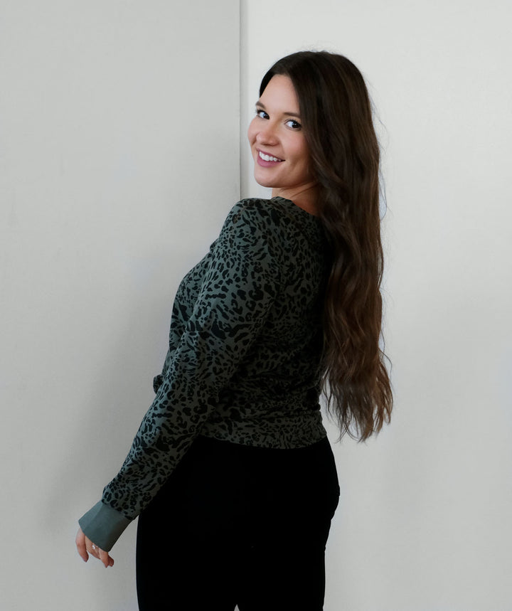 EVERLY printed top in Jungle Green