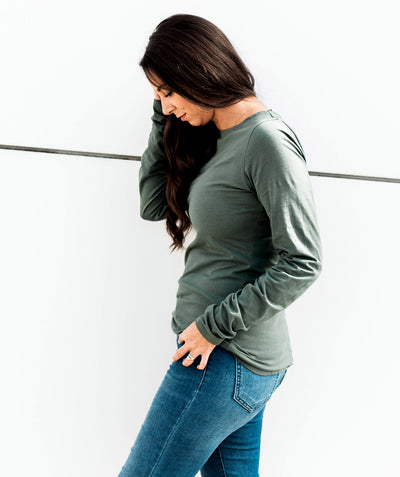 KAYLA fitted tee in Jungle Green