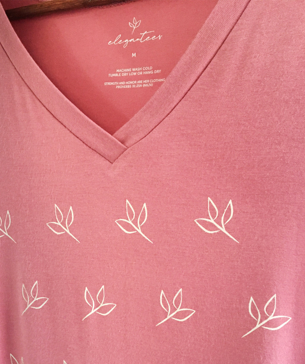 LOGO v-neck tee in Mauve Pink