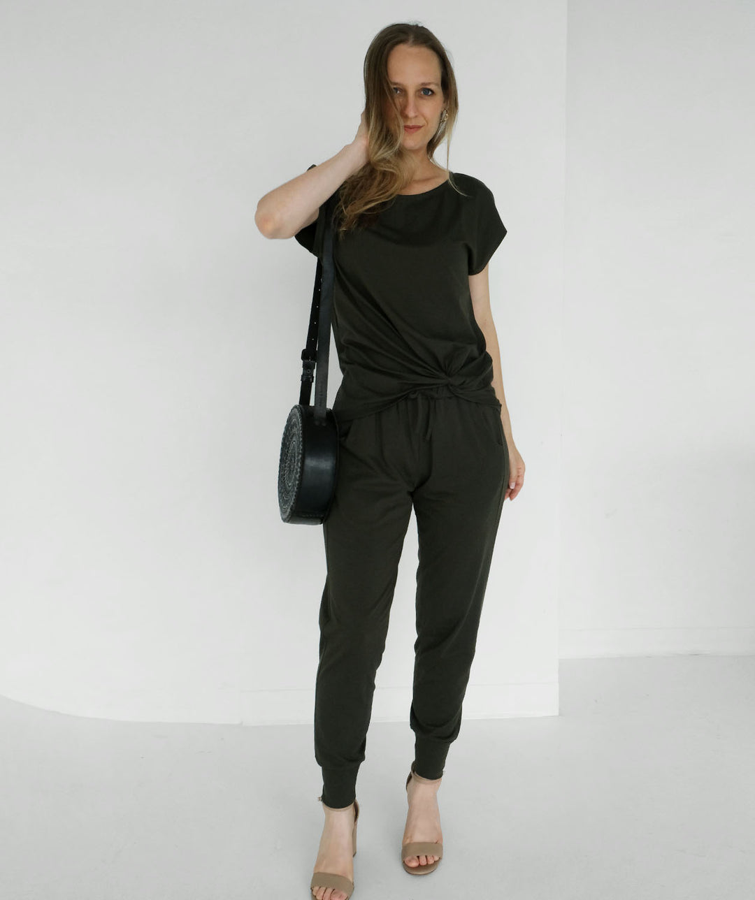 SITA tee in Dark Olive