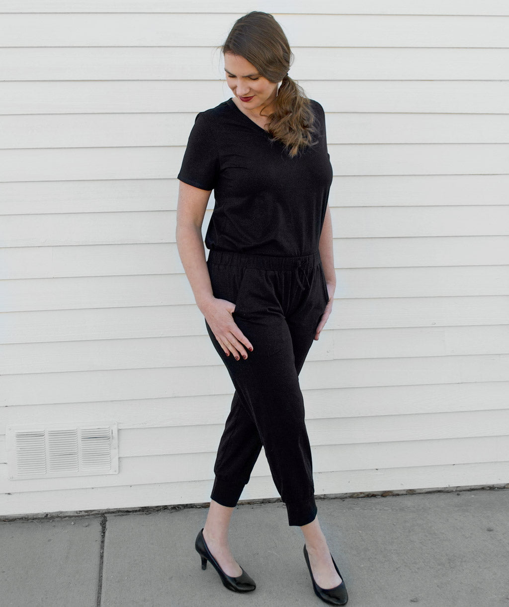 WILLOW mid-rise joggers in Black