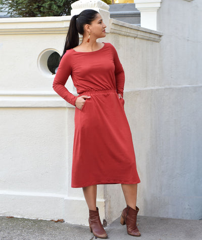The GIANNA dress in Auburn Red